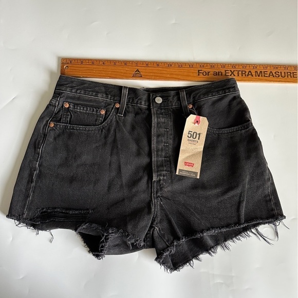 Levi's® Women's 501™ Original High-Rise Jean Shorts - Picture 5 of 12